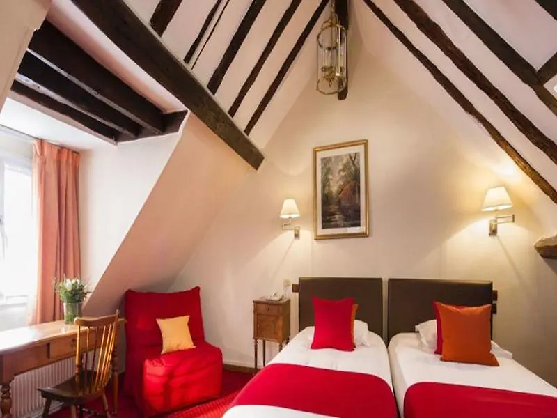Saint Roch Hotel 2*