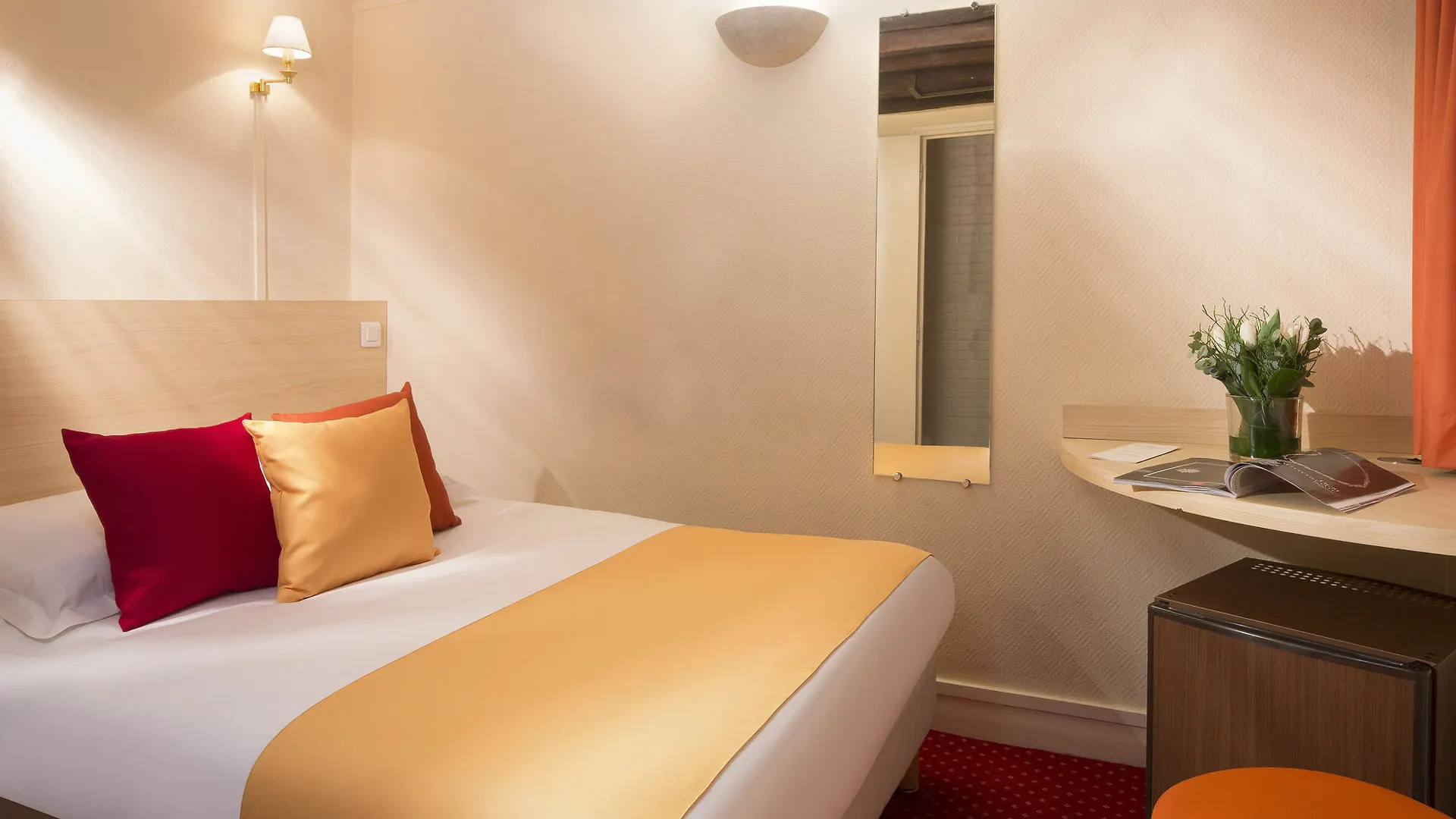 Saint Roch Hotel Paris